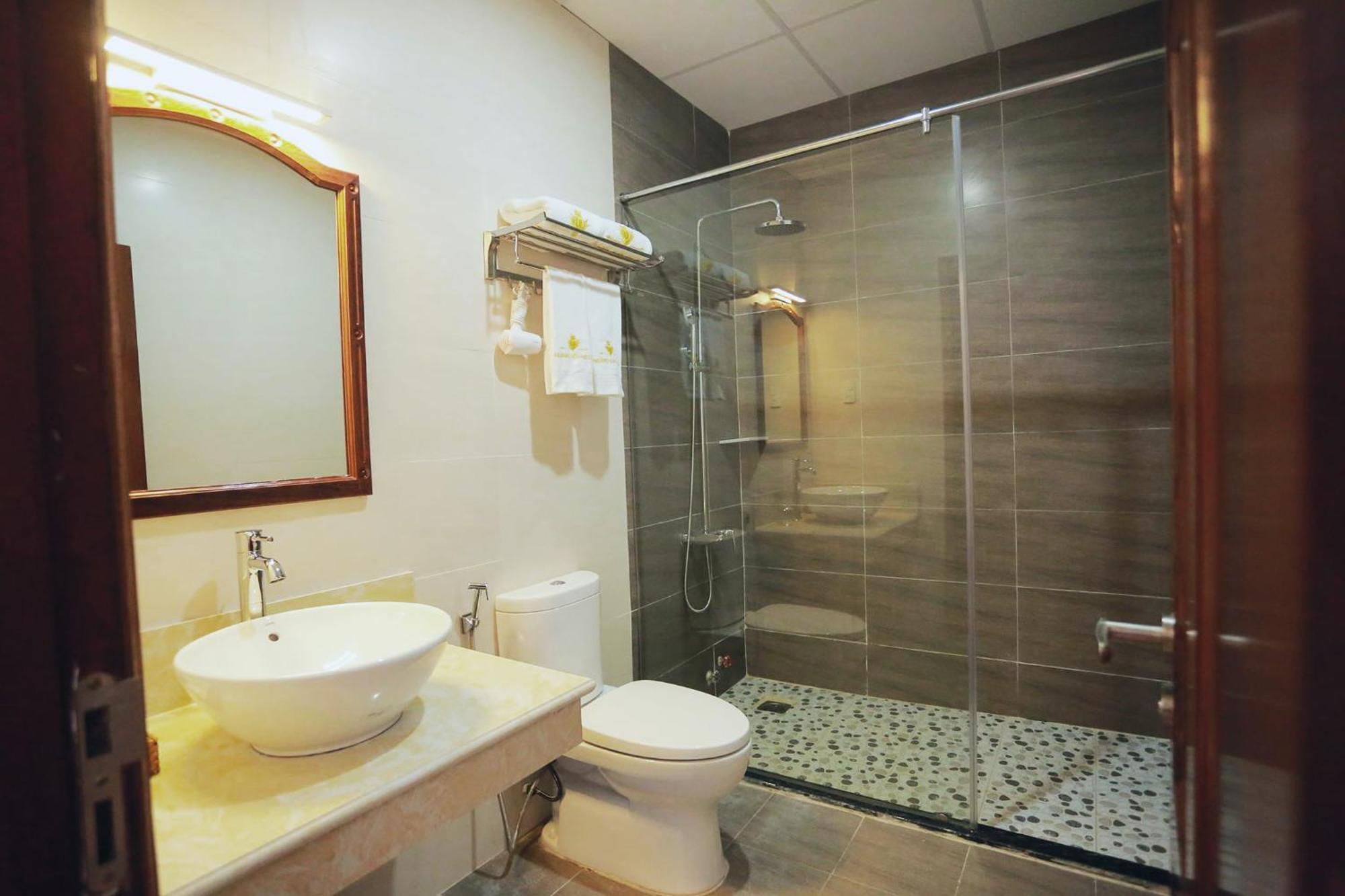 Hoang Son Hotel - Кантхо Екстер'єр фото