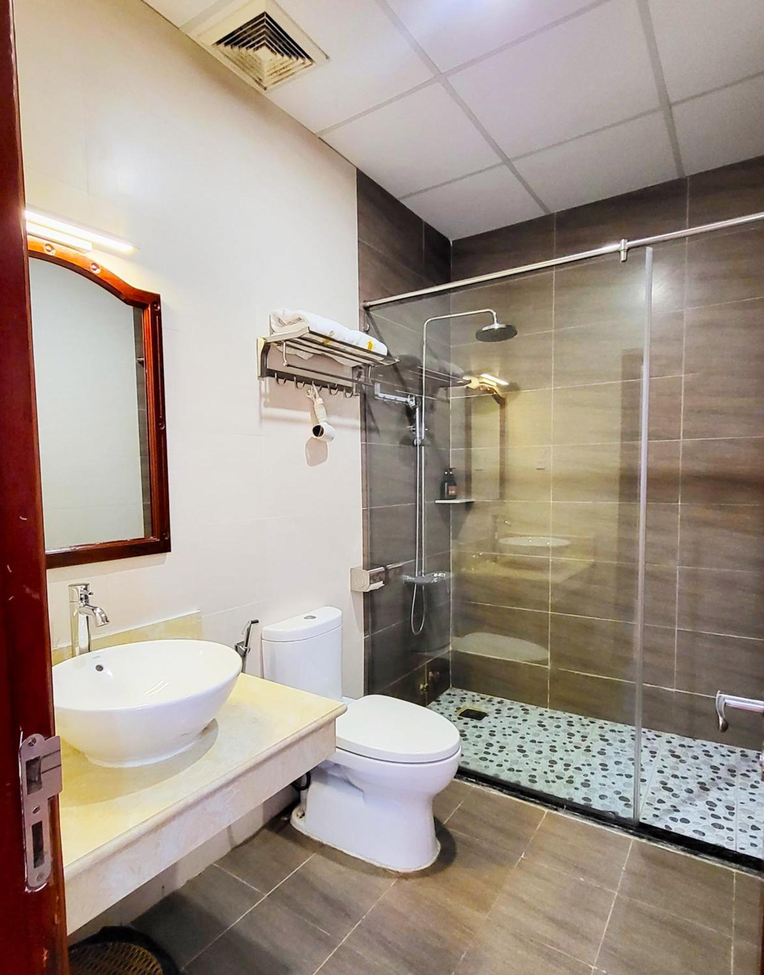 Hoang Son Hotel - Кантхо Екстер'єр фото