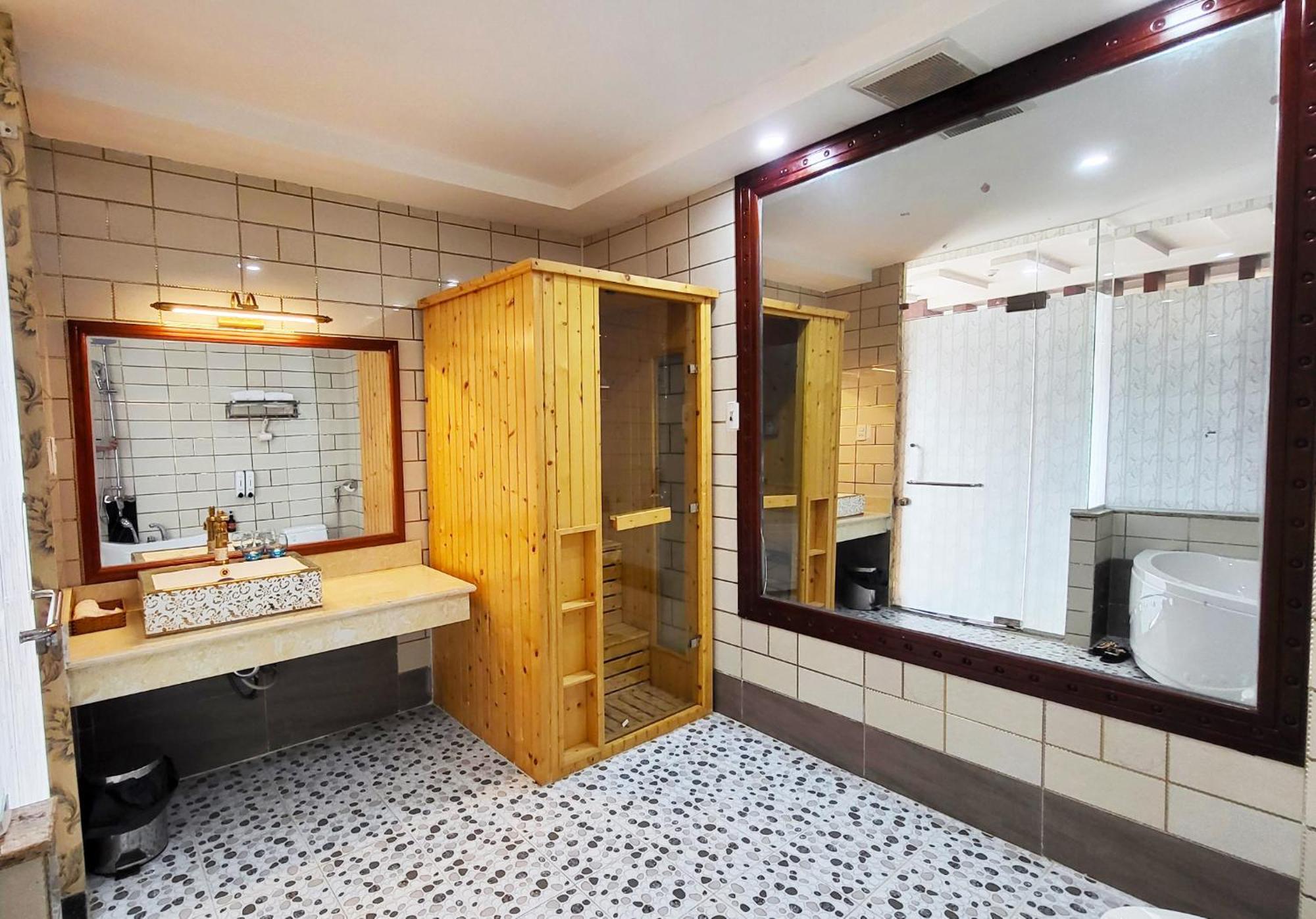 Hoang Son Hotel - Кантхо Екстер'єр фото